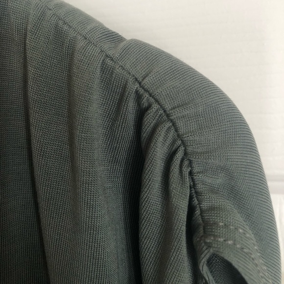 Sejour olive dolman top - Picture 5 of 10